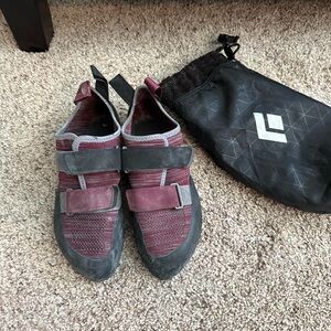 Black Diamond Women’s climbing shoe size 8